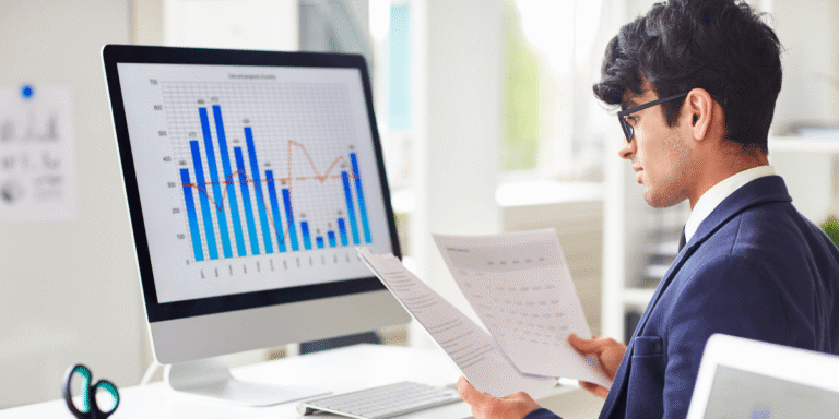 How to Become a Data Analyst in the UAE Career Guide